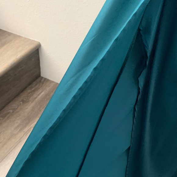 Dark Green Elasticated Waist Silky Feel Jumpsuit. - Picture 6 of 14